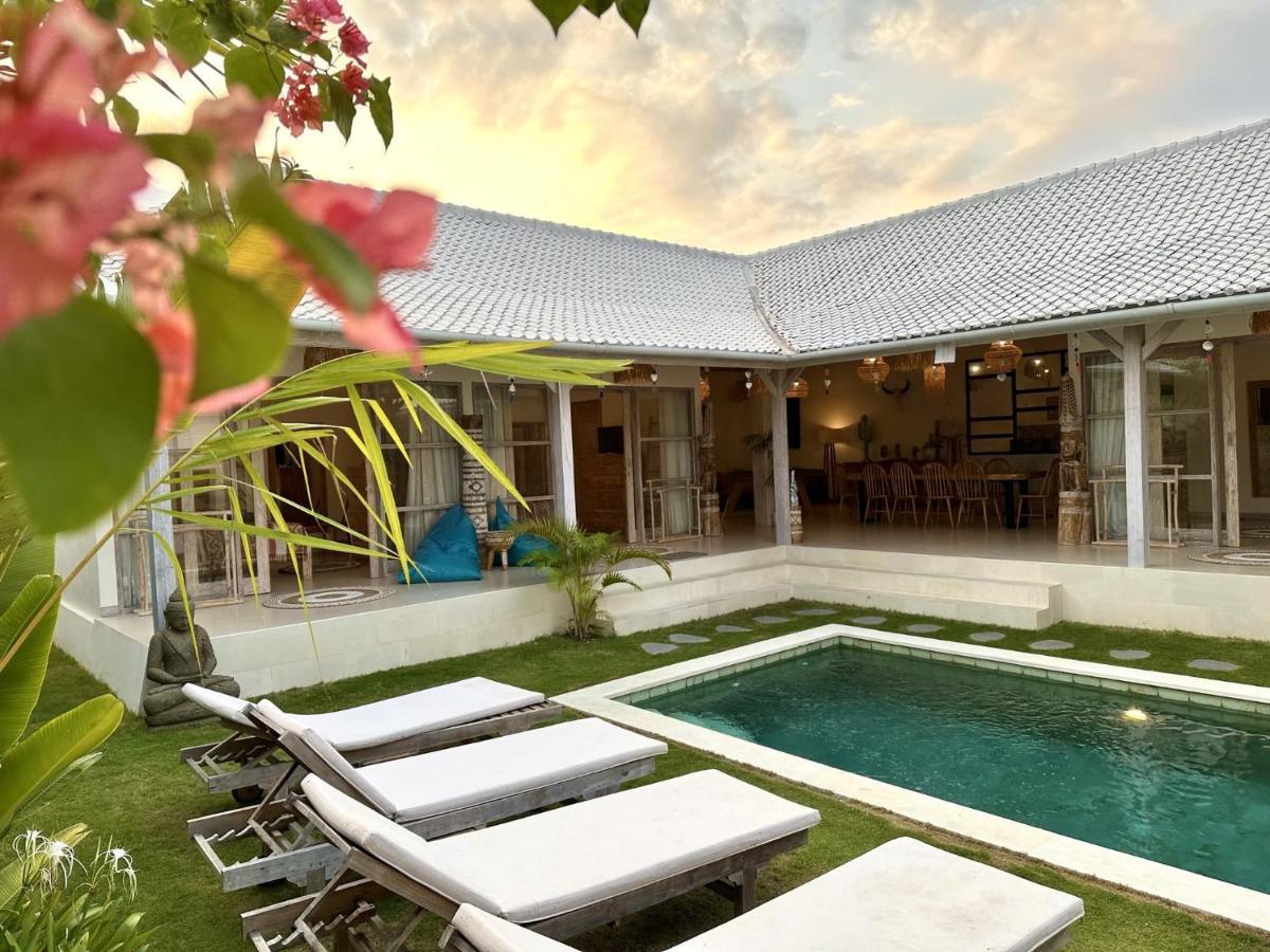 Villa White Karma Seminyak Extérieur photo
